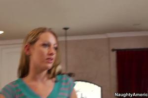 跪下闻内裤坐脸vk