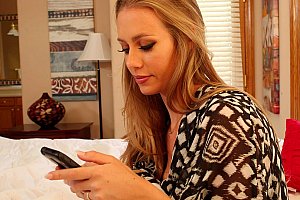 娇小18狂抽内射